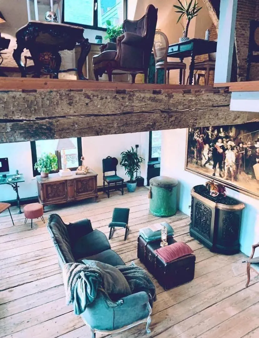 The Mystic'S Lodge Group Bookings Antwerp Homestay